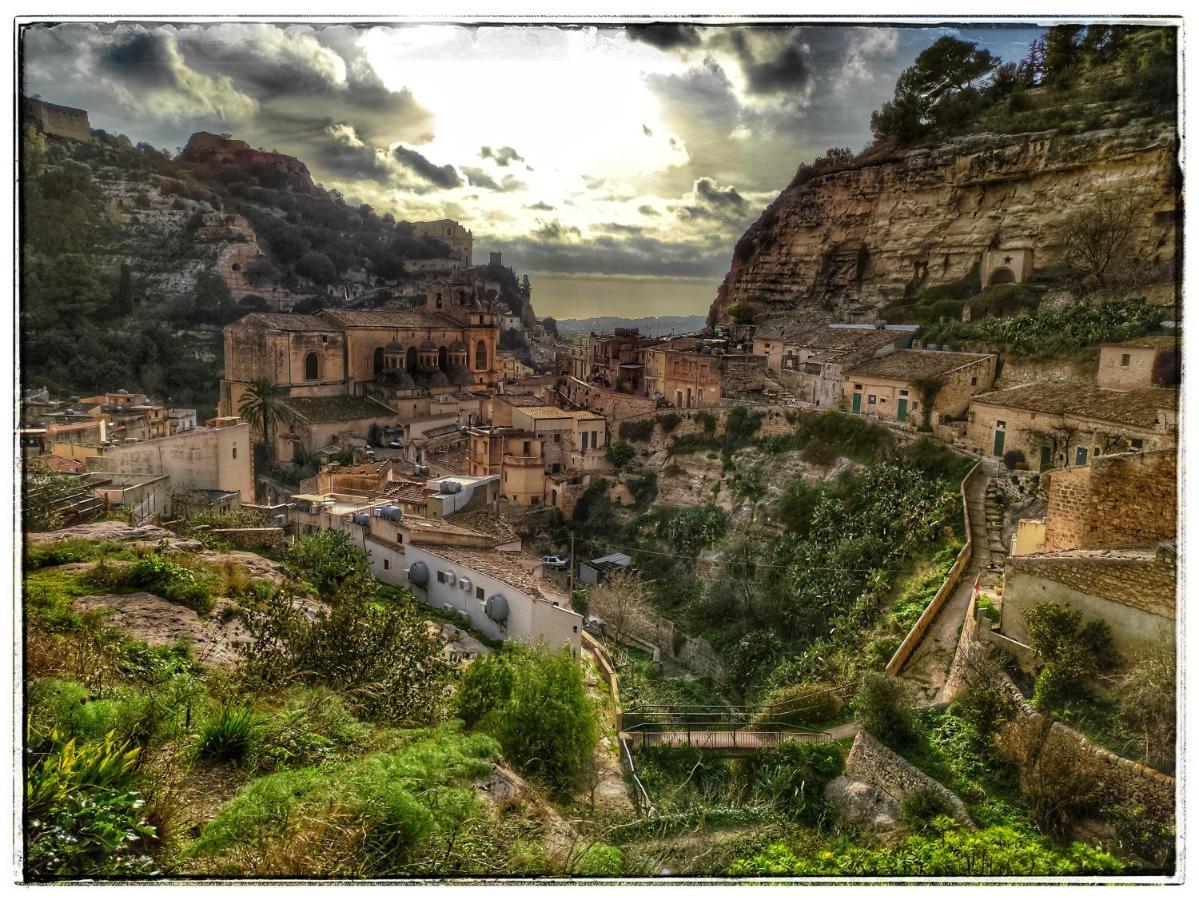 שיקלי Lilibeth Houses - Charming & Lovely Views מראה חיצוני תמונה