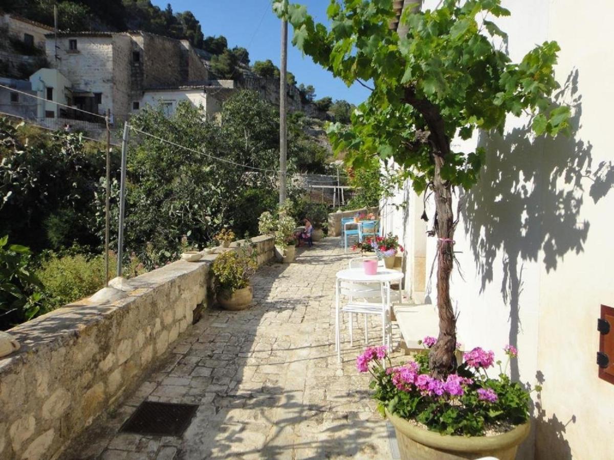 שיקלי Lilibeth Houses - Charming & Lovely Views מראה חיצוני תמונה
