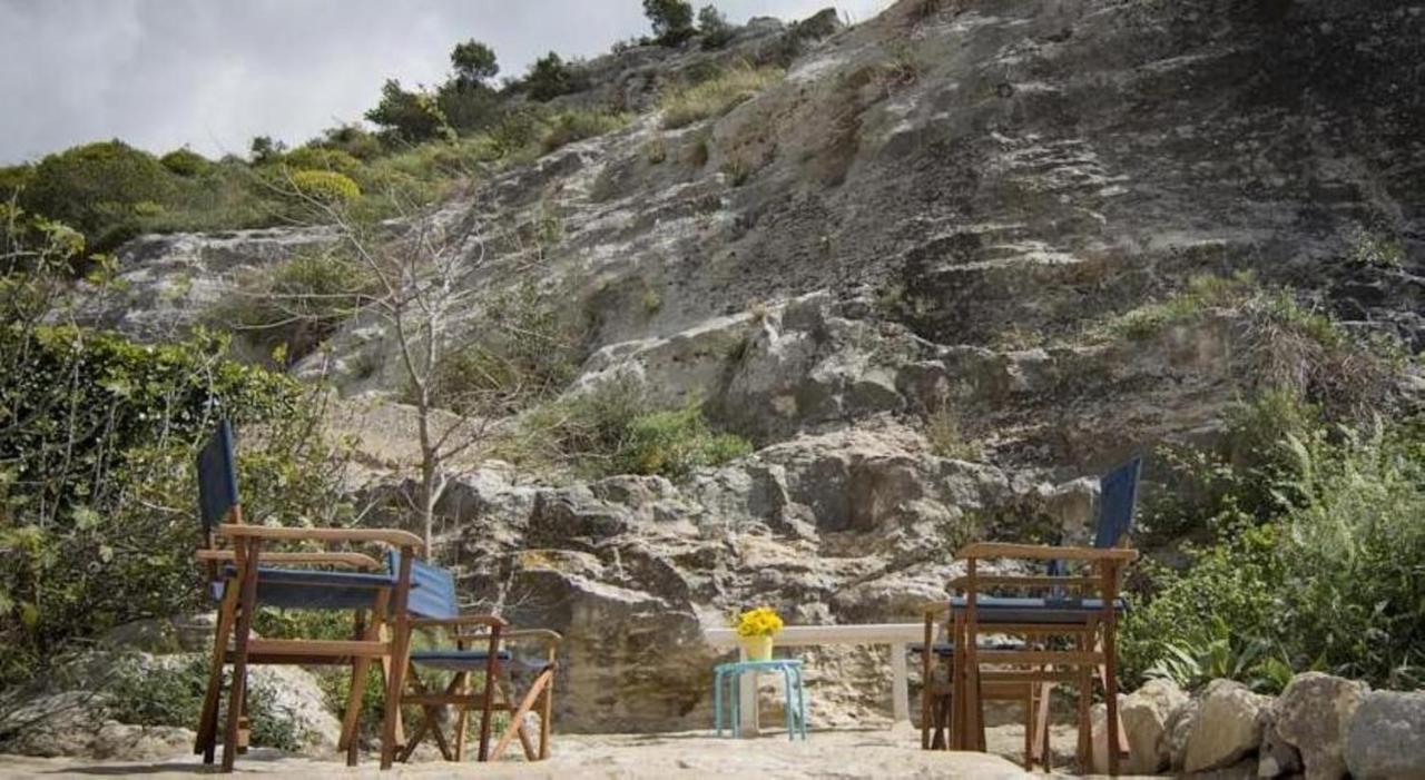 שיקלי Lilibeth Houses - Charming & Lovely Views מראה חיצוני תמונה