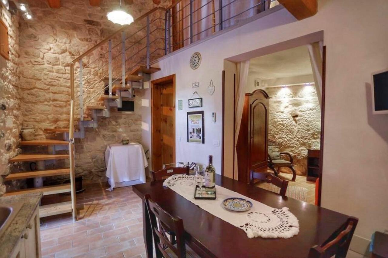 שיקלי Lilibeth Houses - Charming & Lovely Views מראה חיצוני תמונה