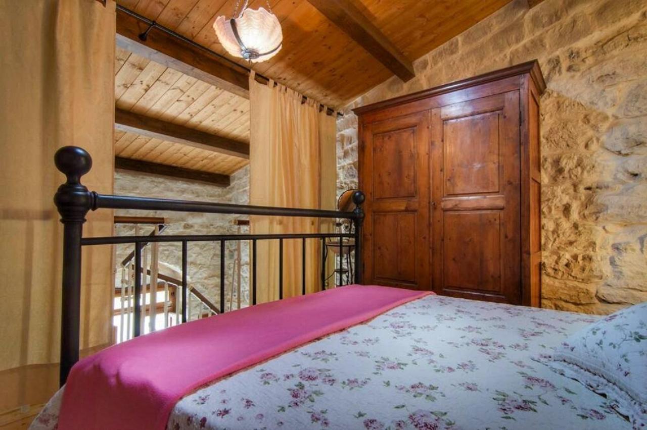 שיקלי Lilibeth Houses - Charming & Lovely Views מראה חיצוני תמונה
