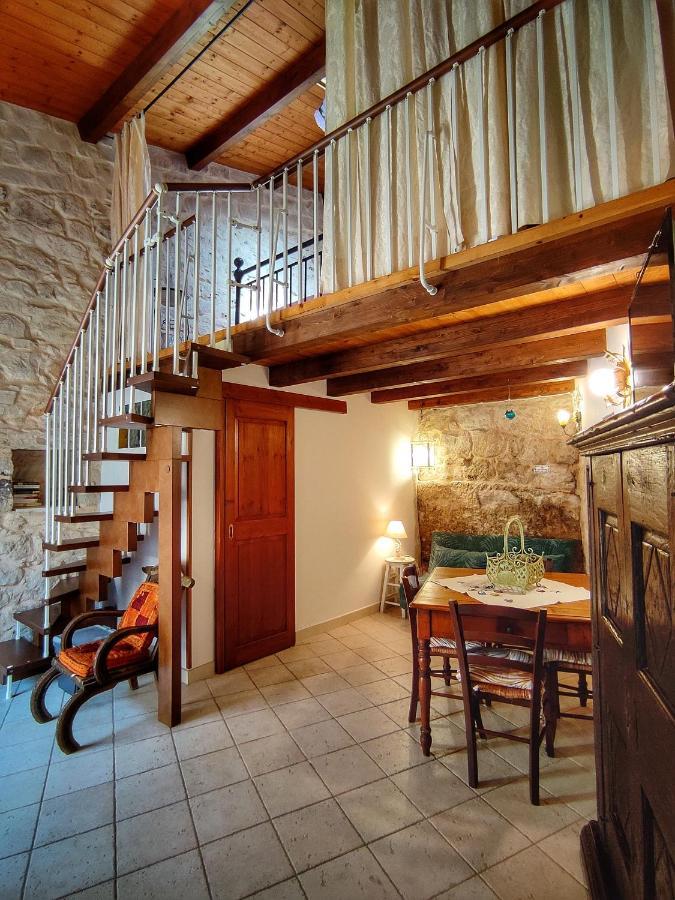 שיקלי Lilibeth Houses - Charming & Lovely Views מראה חיצוני תמונה