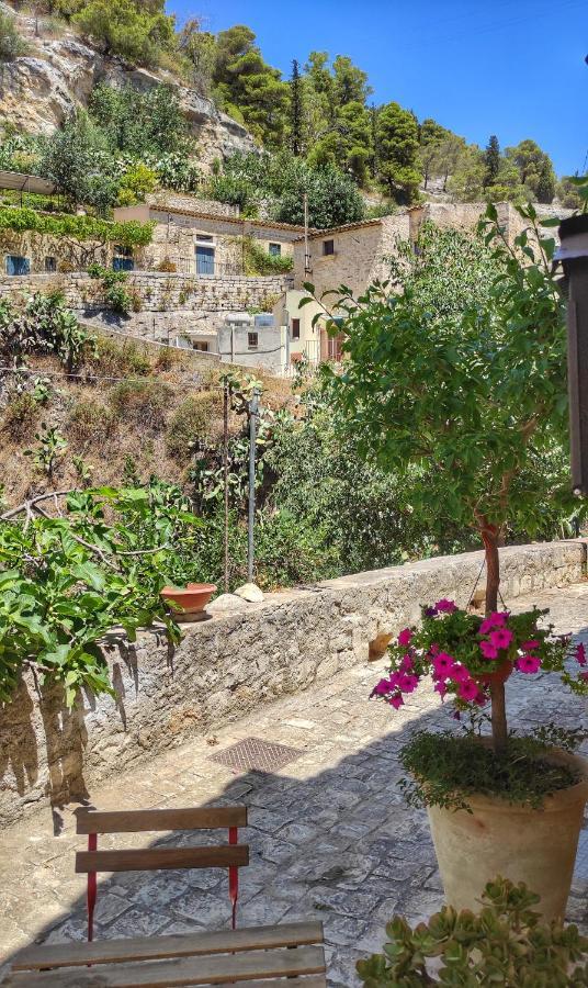 שיקלי Lilibeth Houses - Charming & Lovely Views מראה חיצוני תמונה