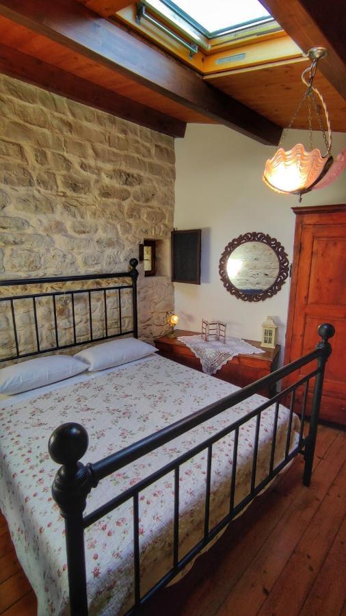 שיקלי Lilibeth Houses - Charming & Lovely Views מראה חיצוני תמונה